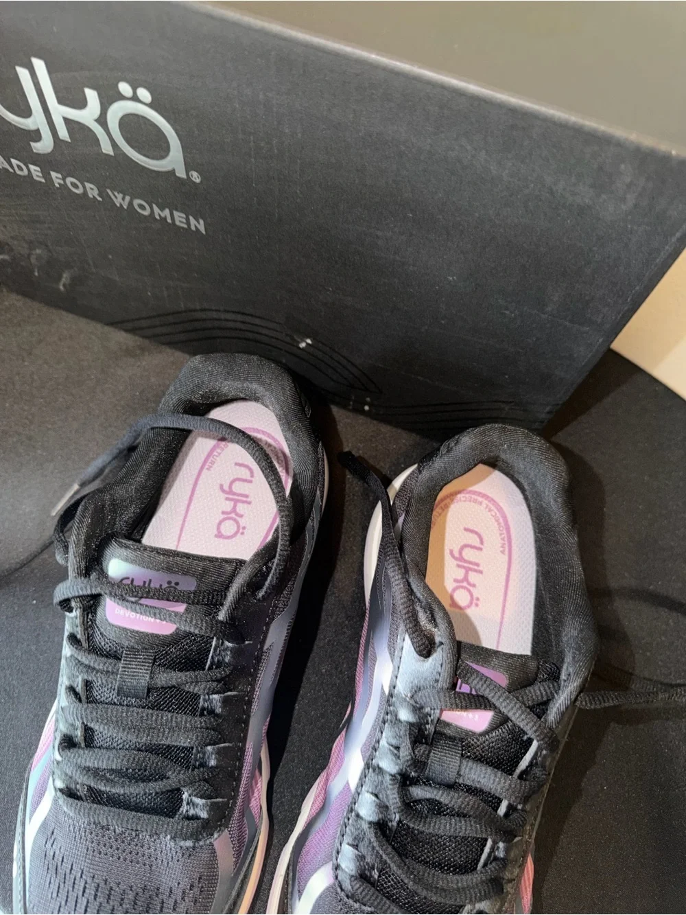 Ryka “Devotion” Plus Athletic Shoes 🖤 FWBW *7.5 Wide*